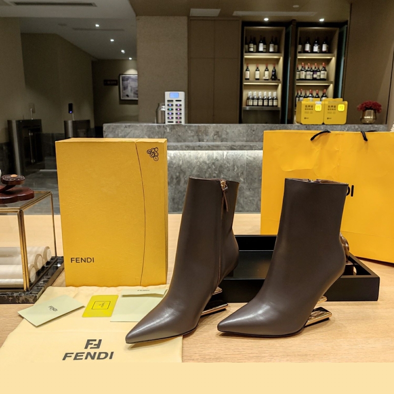 F**di boots
